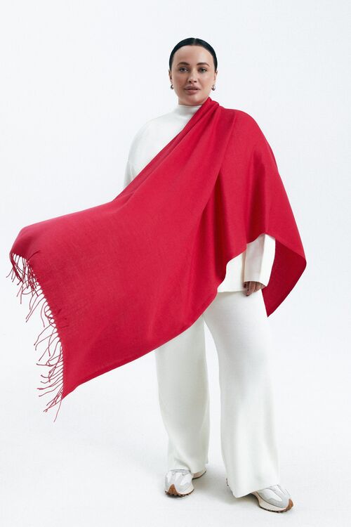 Red knitted stole 