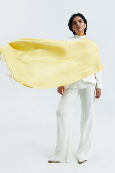 Yellow knitted stole 