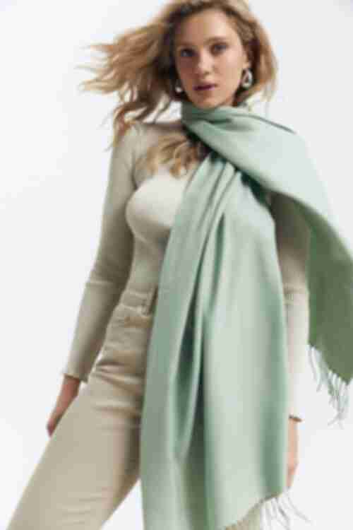 Soft-green knitted stole 