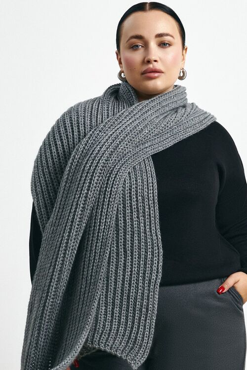 Knitted scarf gray 40*190 cm