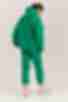 Зеленый трикотажный костюм худи с кокеткой и брюки с начесом
