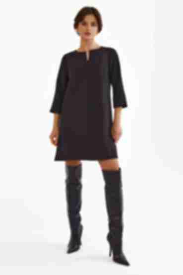Сукня-дзвіночок до коліна з боковим розрізом чорна