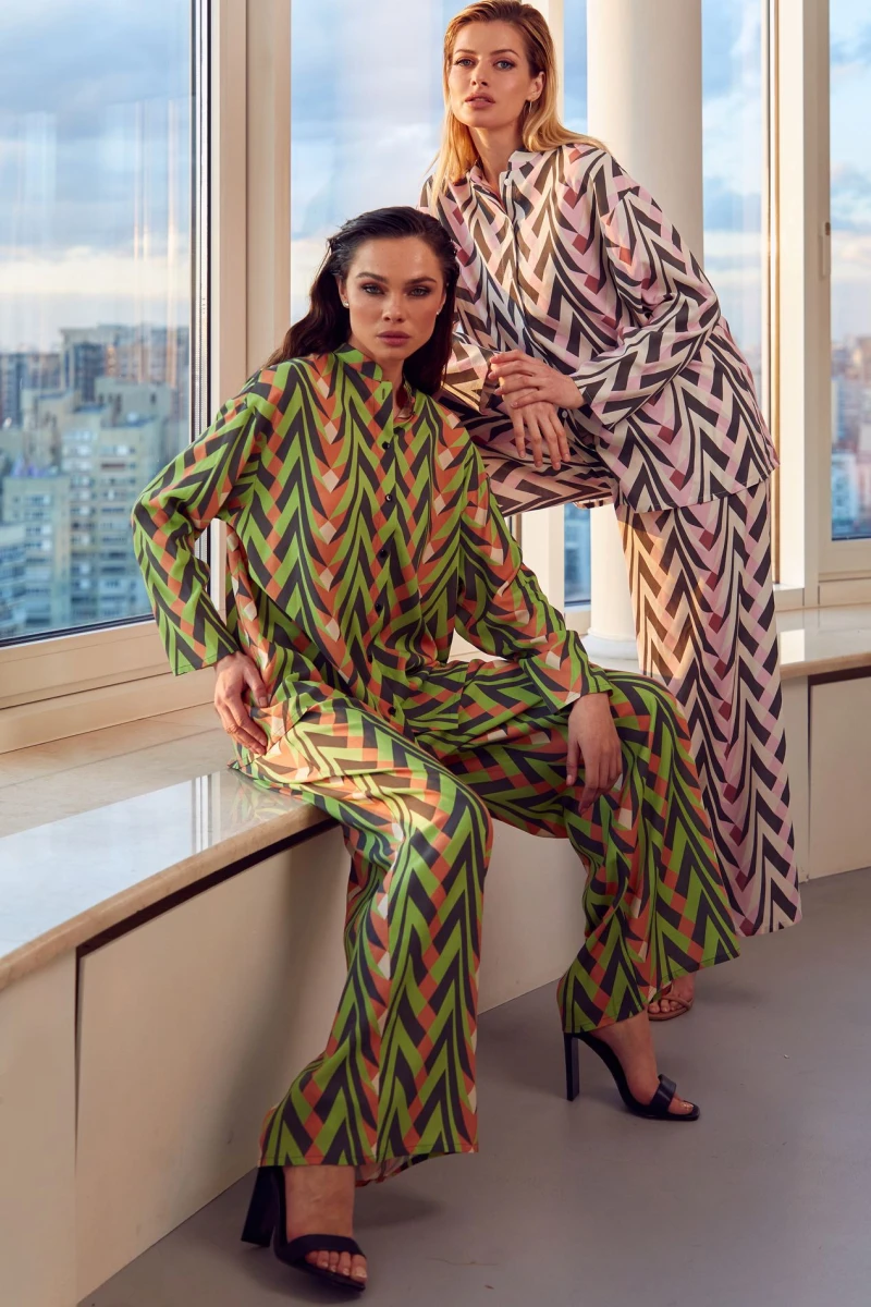 Green staple cotton suit with blouse and palazzo trousers with designer print