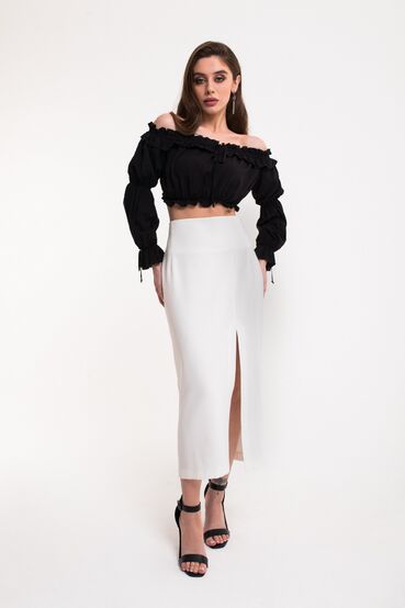 Milky midi high-rise skirt made of suiting fabric