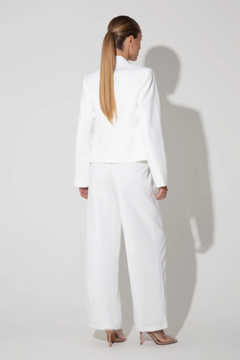 Milk cropped jacket