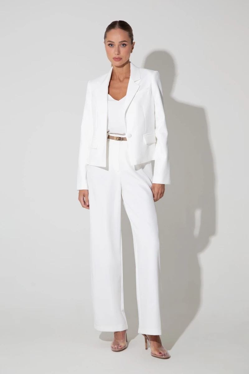Milk cropped jacket