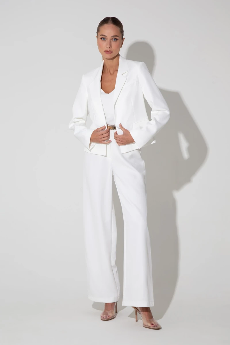 Milk cropped jacket