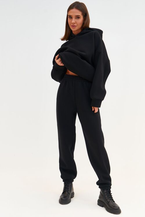 Black knitted trousers with fleece