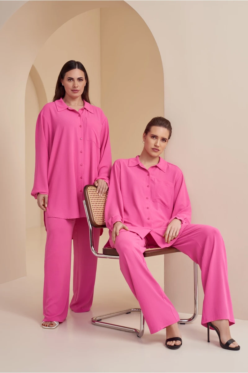 Pink crushed viscose suit with blouse and palazzo trousers