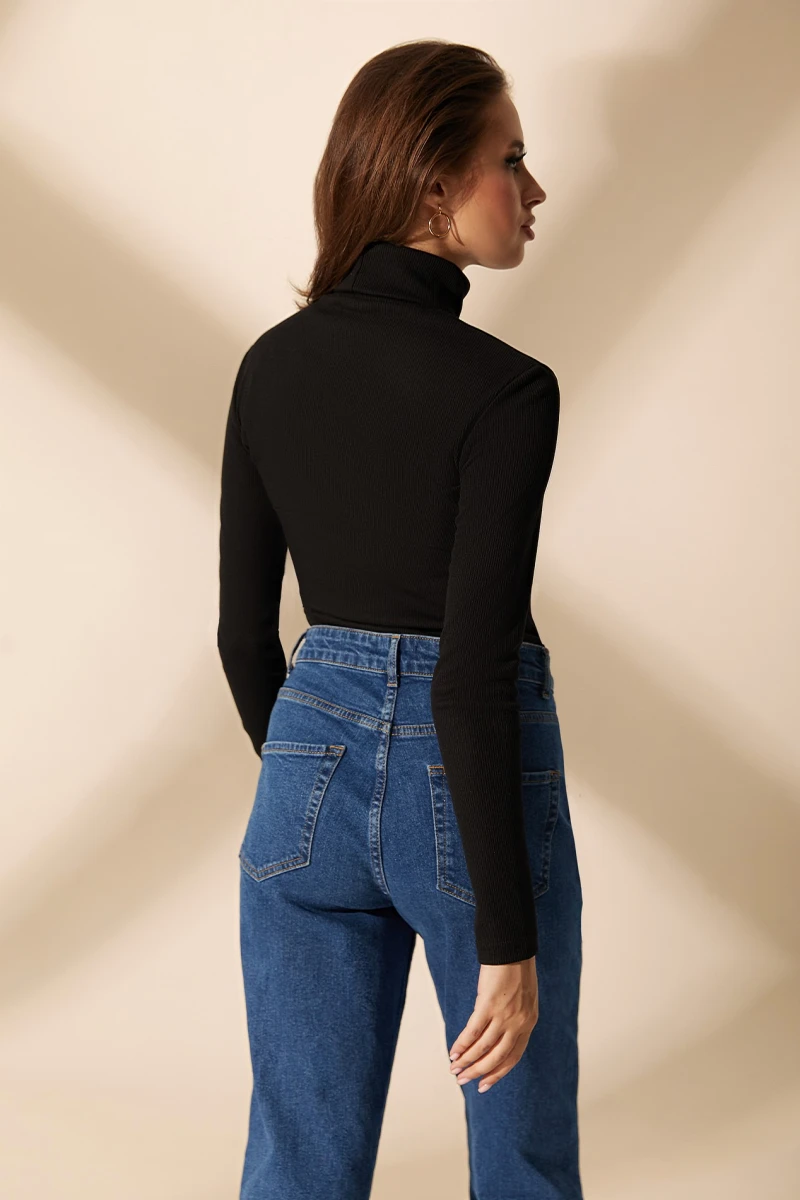 Black ribbed knitted turtleneck
