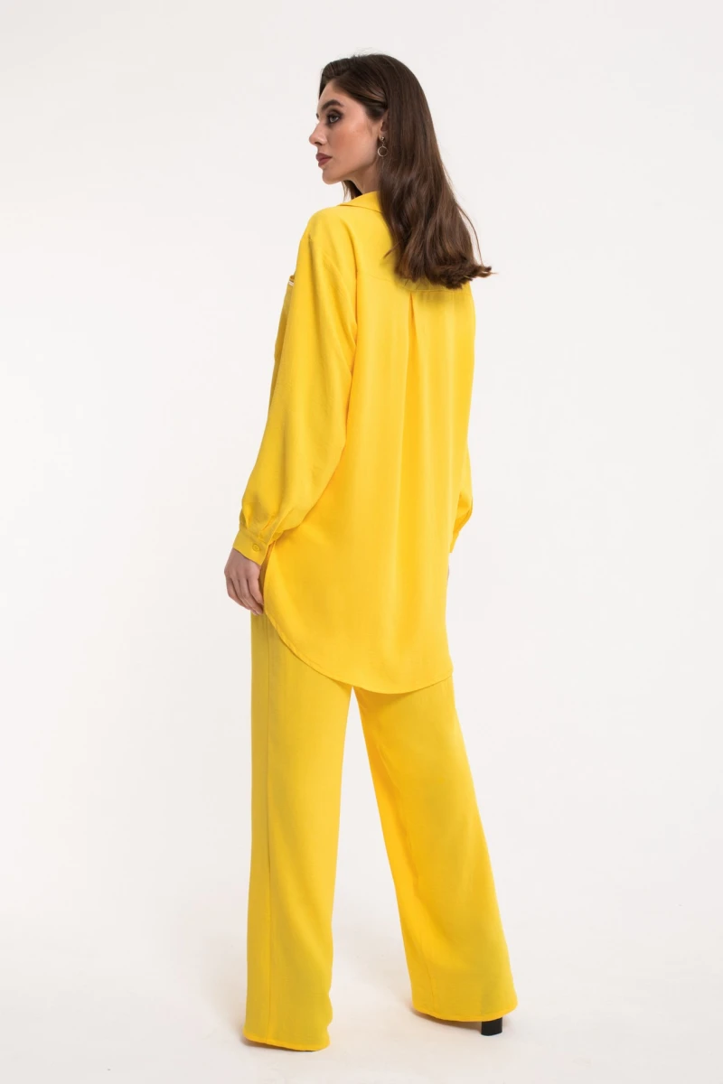 Bright yellow short-sleeved blouse made of crushed viscose