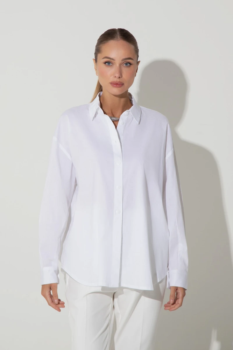 Белая oversize рубашка 