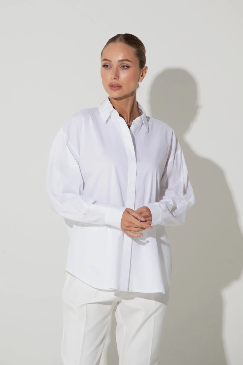 Белая oversize рубашка 