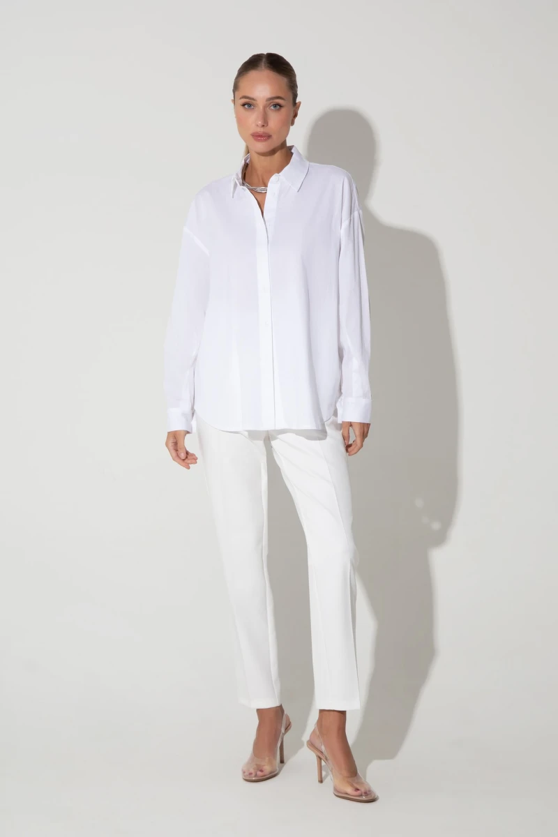 Белая oversize рубашка 