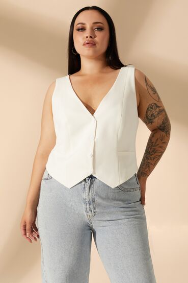 Milky vest made of suiting fabric plus size