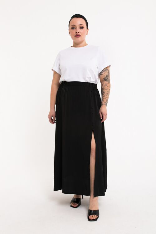 Black midaxi skirt made of dense staple cotton plus size