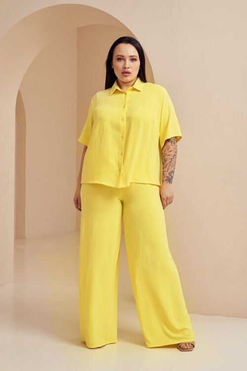 Lemon short-sleeved blouse made of crushed viscose plus size