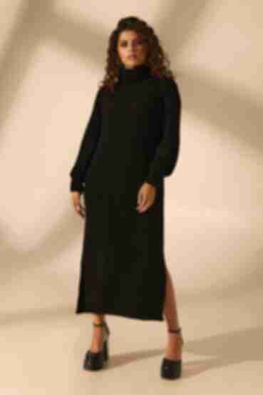 Black maxi knitted dress