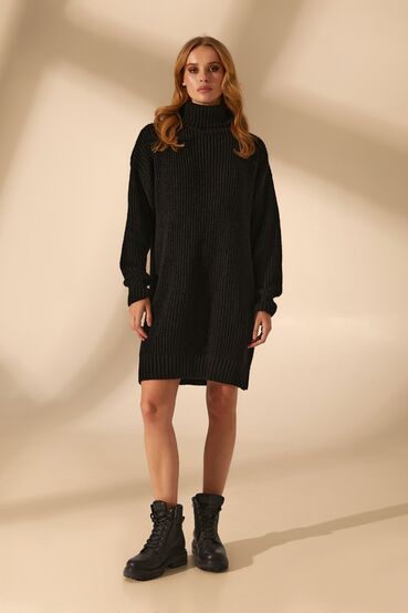 Black knitted dress