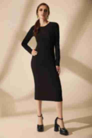 Black sheath dress made of ribbed knitted fabric