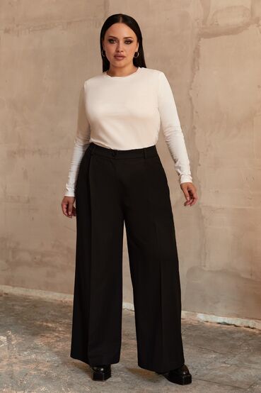 Black trousers made of suiting fabric plus size