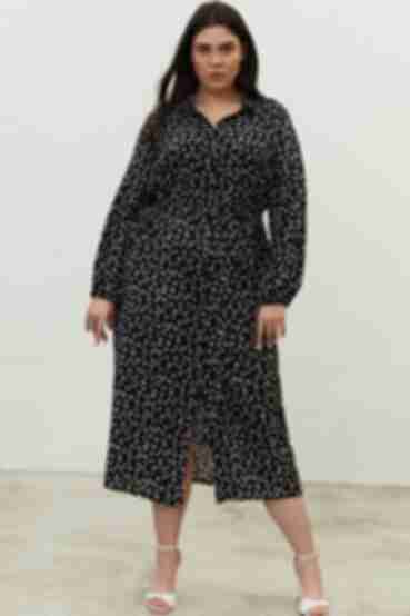 Платье-рубашка с длинным рукавом штапель молочные цветы на черном большой размер