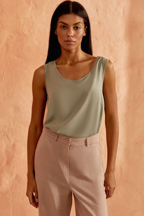 Sage tank top made of staple cotton