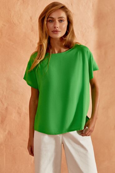 Bright green T-shirt made of staple cotton #2