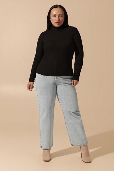 Black turtleneck made of ribbed knitted fabric plus size