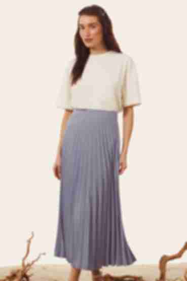 Light blue midi skirt made of suiting fabric