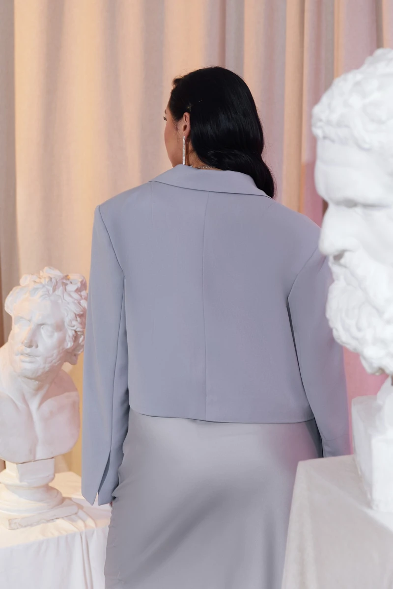Gray cropped oversize jacket made of suiting fabric plus size
