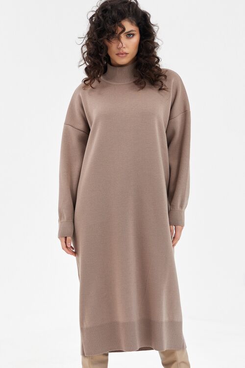 Mocha long fine-knitted dress