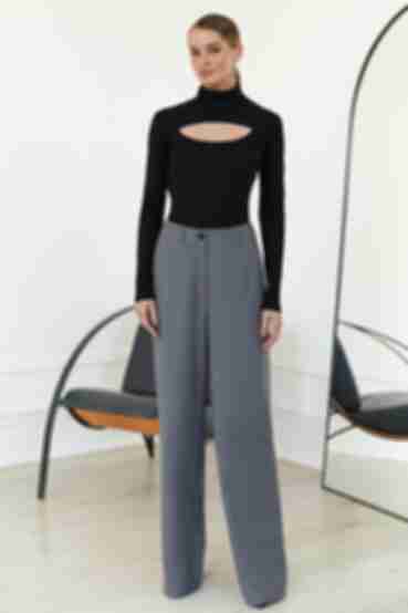 Gray and black straight knitted trousers in small herringbone