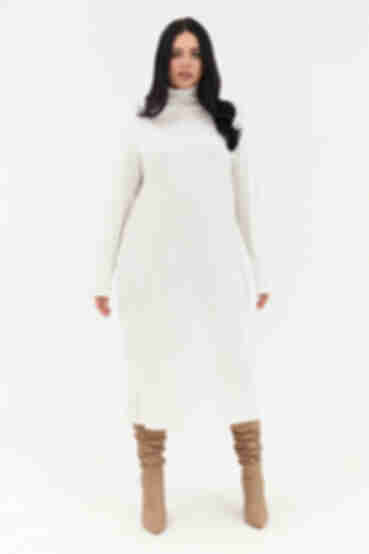 Платье прямое со стойкой миди ангора-рубчик молочное большой размер
