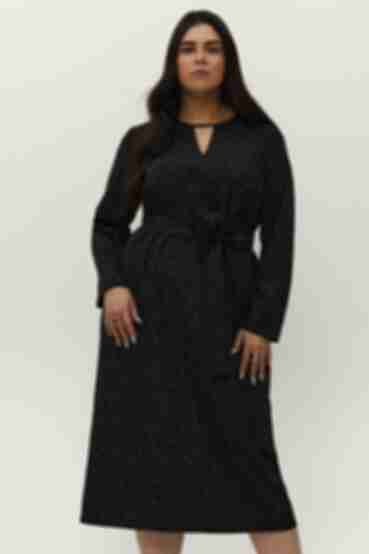 Платье с вырезом миди софт молочные горошки на черном большой размер