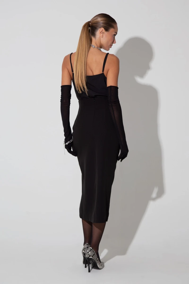 Black T-shirt with soft straps