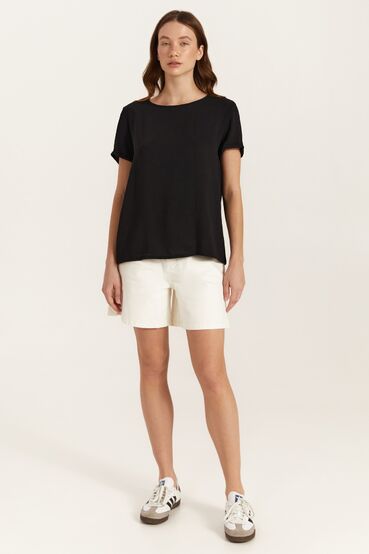 Black T-shirt made of crushed viscose