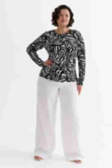 Ribbed knitted longsleeve in black and white pattern plus size