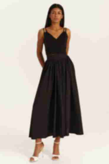 Black midi voluminous skirt made of soft rayon