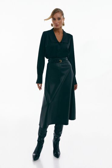 Flared midi skirt in black eco-leather 