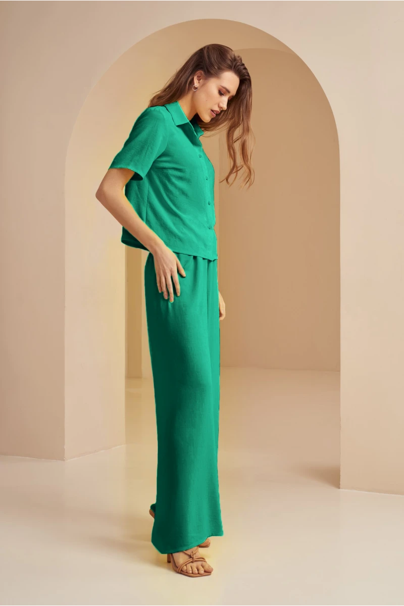 Grass-colored viscose suit