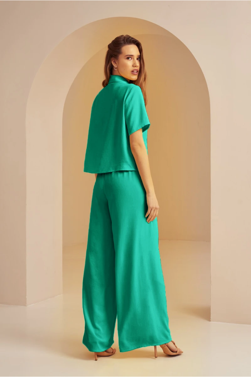 Grass-colored viscose suit