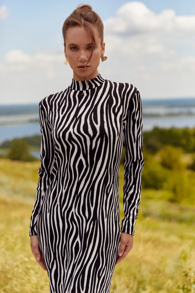 Sheath dress knit ribbed black and white pattern #2