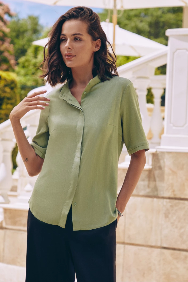 Blouse with short sleeves staple sage