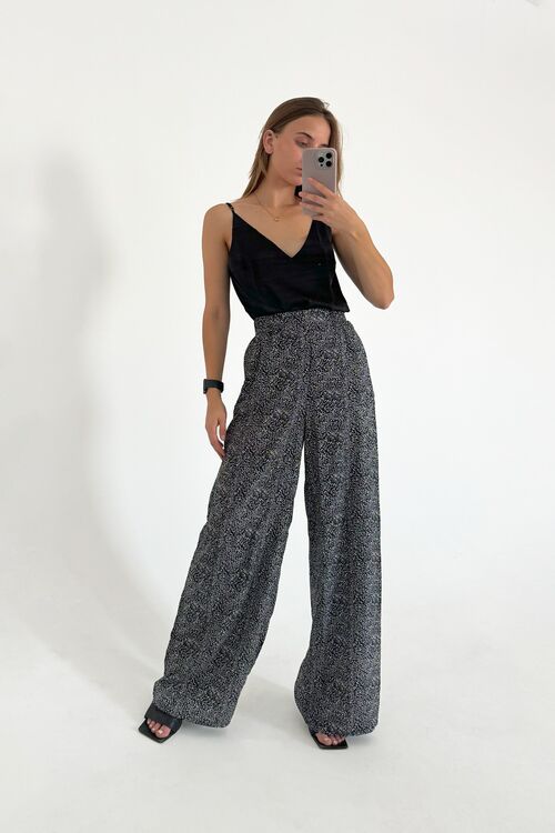 Trousers-palazzo staple white small color on black plus size