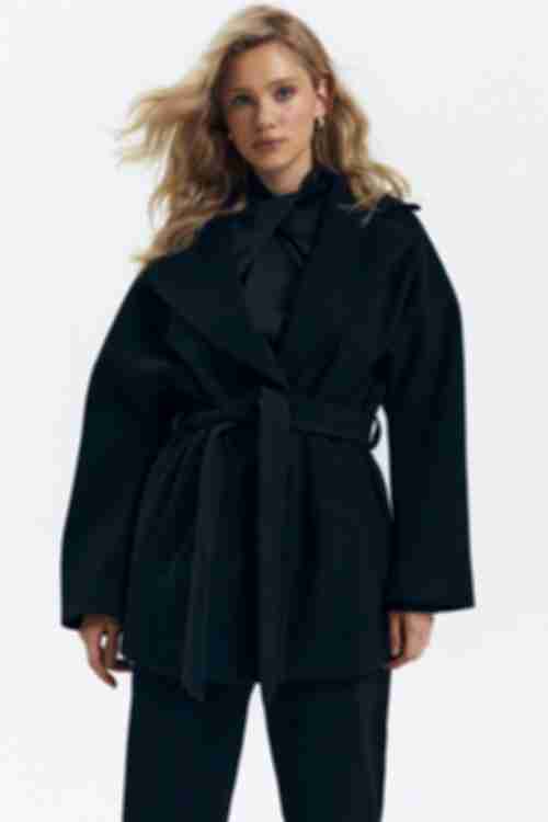 Coat cropped with a belt coat fabric black