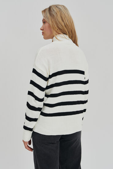 Sweater knitted with a black stripe neck on milk #2