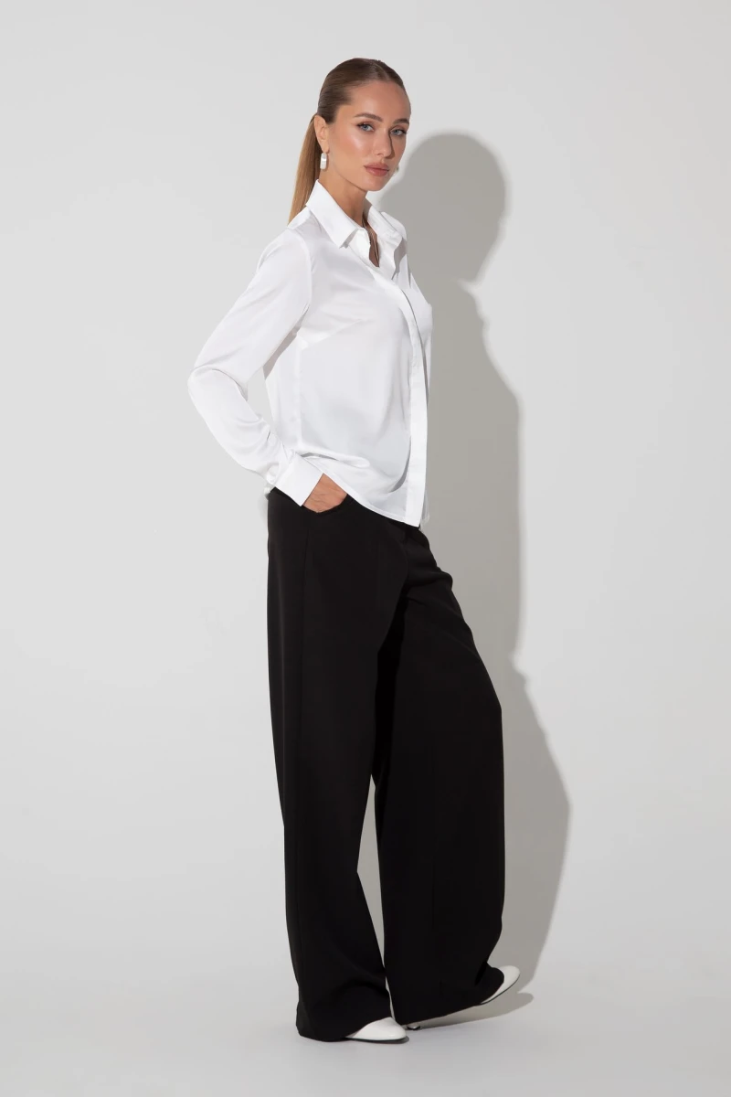 Milk blouse made of artificial silk