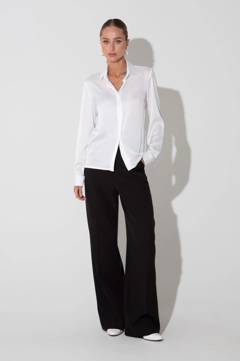 Milk blouse made of artificial silk