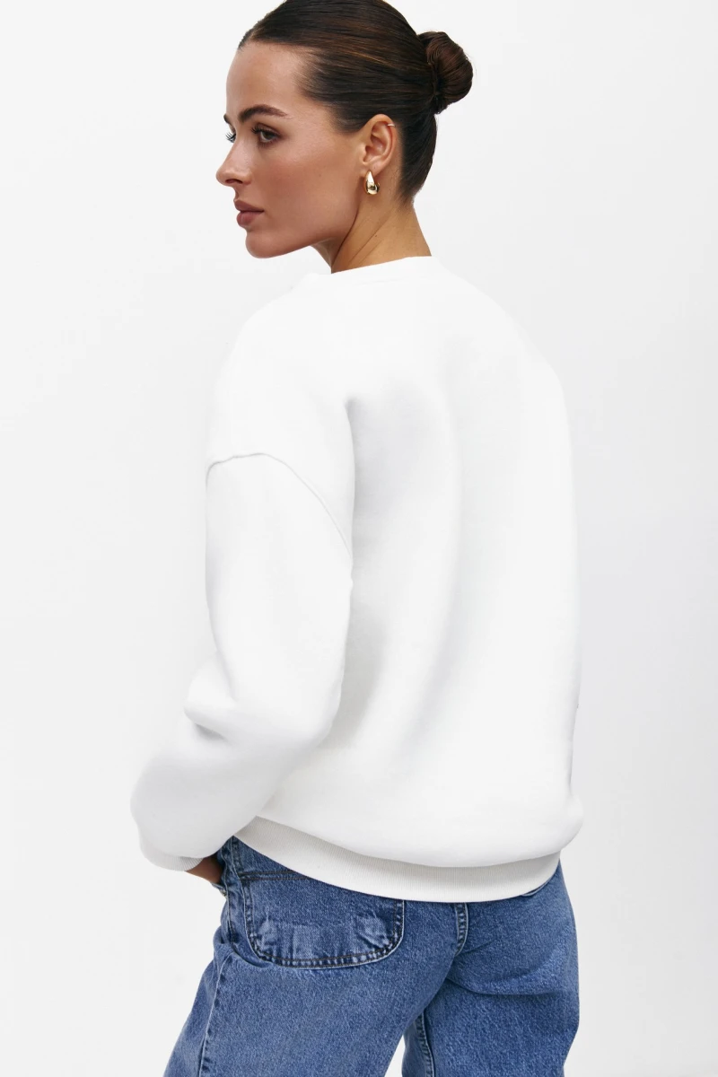 Sweatshirt knitted with a milk pil #2
